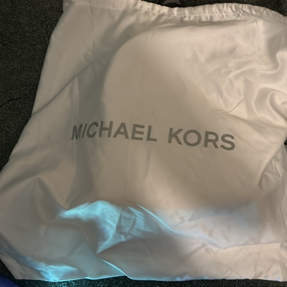 NWOT MICHAEL KORS GRAY backpack - Picture 9 of 11